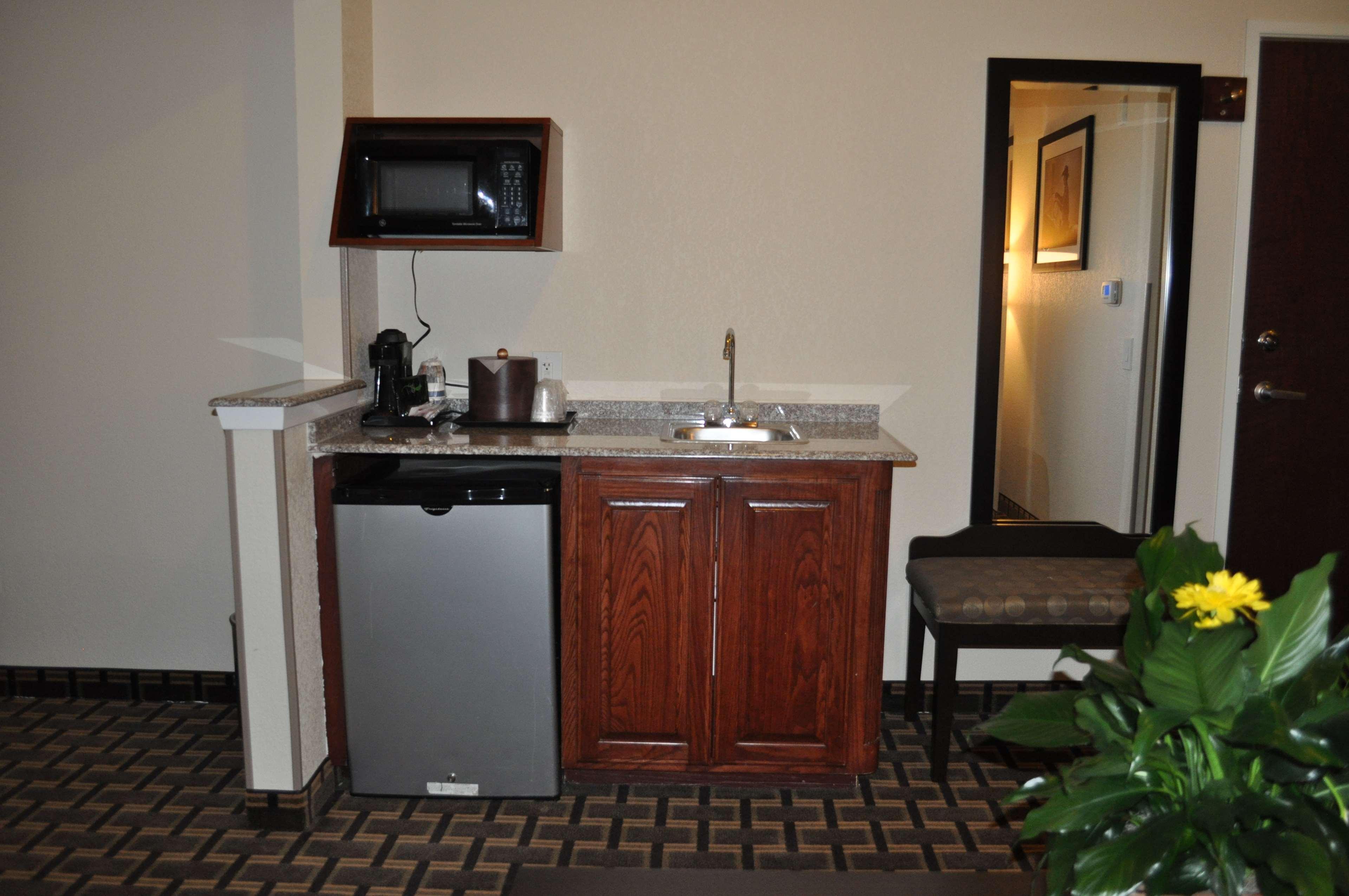 Best Western Plus Cutting Horse Inn & Suites Weatherford Exteriör bild