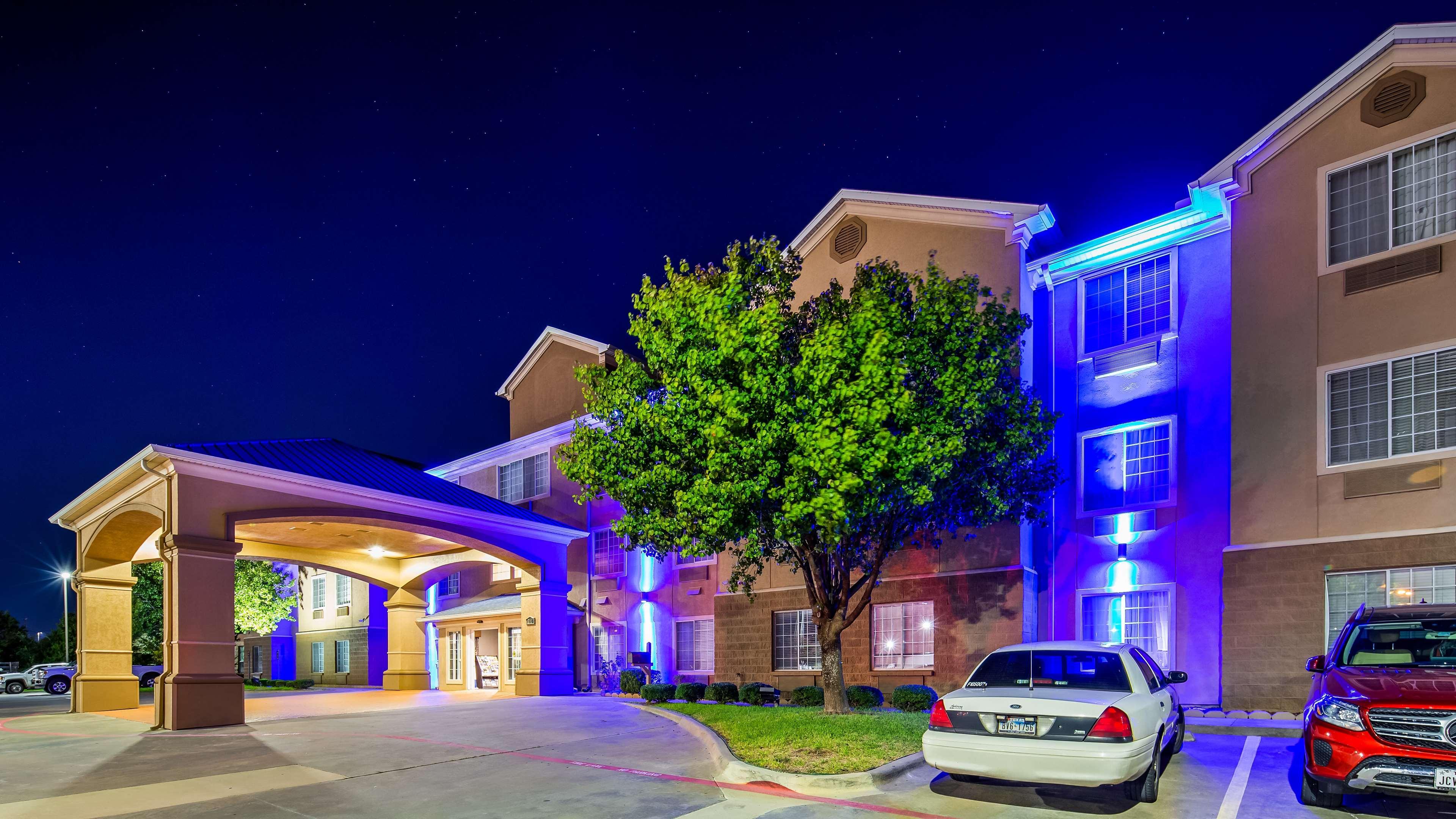 Best Western Plus Cutting Horse Inn & Suites Weatherford Exteriör bild